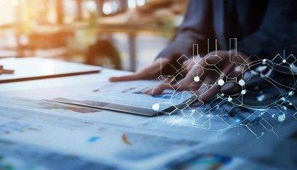 再者，采购订单这块儿也非常实用。你可以一