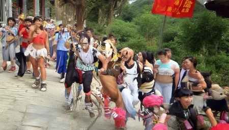 当然可以！以下是一篇以人类说话的口吻语气