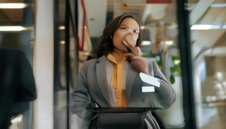 问：售后服务怎么样？
答：他们的客服响