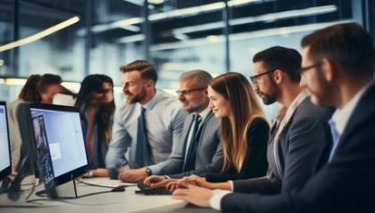 后来我们就想着，得找一套好用的采购管理系