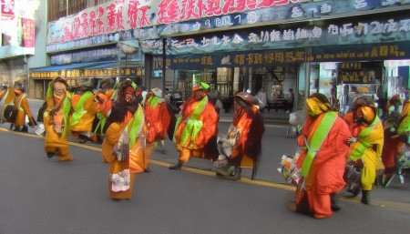 当然可以！以下是一篇以人类说话的口吻语气