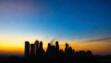 而悟空进销存，正好具备了这些特点。它不仅