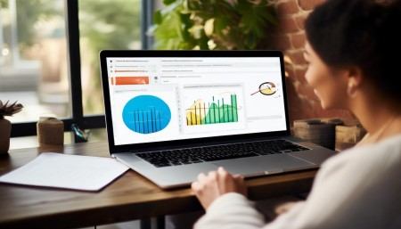 How Does Online CRM Work？